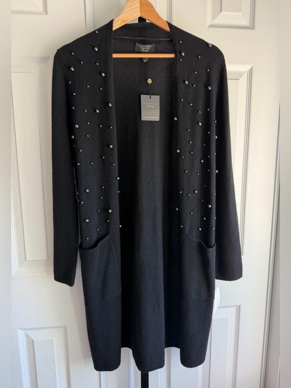 NWT Charter Club Luxury Classic Black Cardigan
Women’s 100% Cashmere